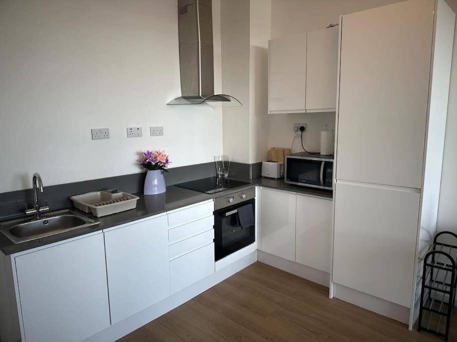 Flat 303 One Bedroom Apartment Бирмингем Экстерьер фото